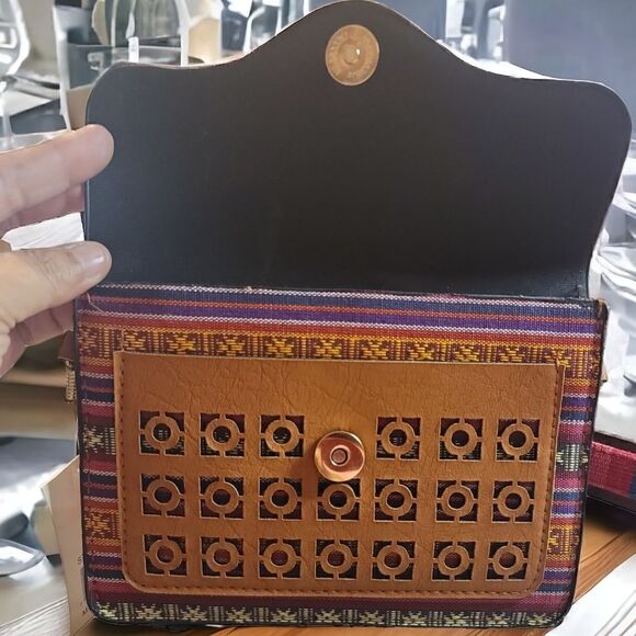 Mult-Color Western Belt and Crossbody Bundle Size Large - Picture 7 of 9